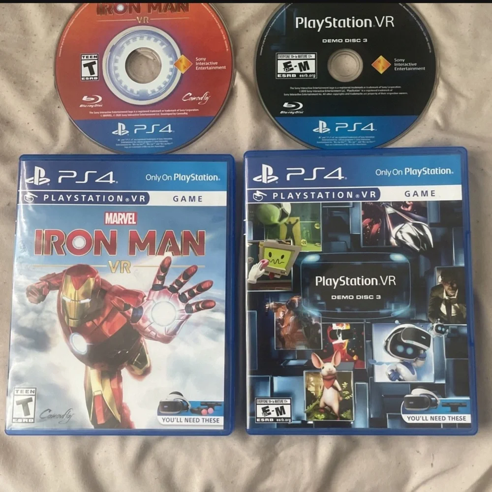 Ps4 VR and comes with 2 games